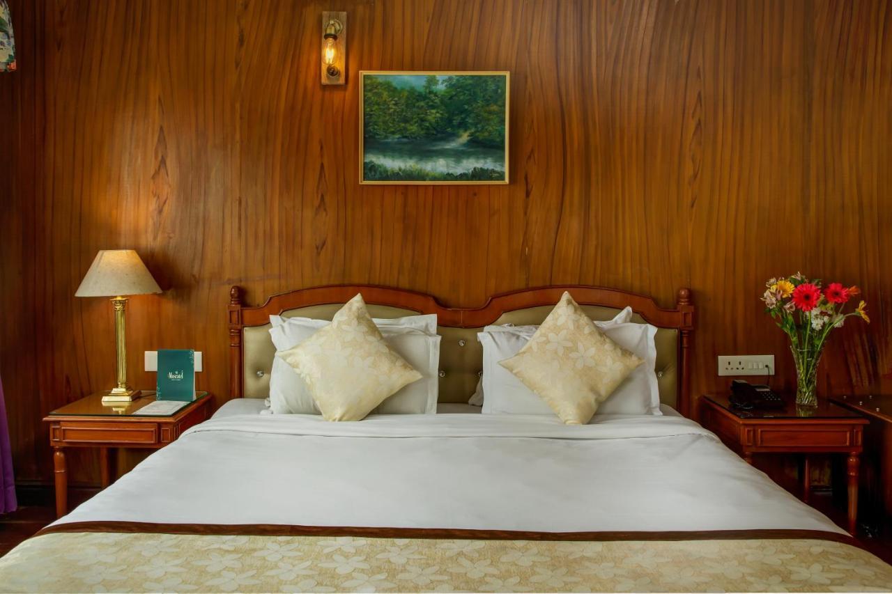 Muscatel Himalayan Resort - 400 Mts From Mall Road ダージリン エクステリア 写真