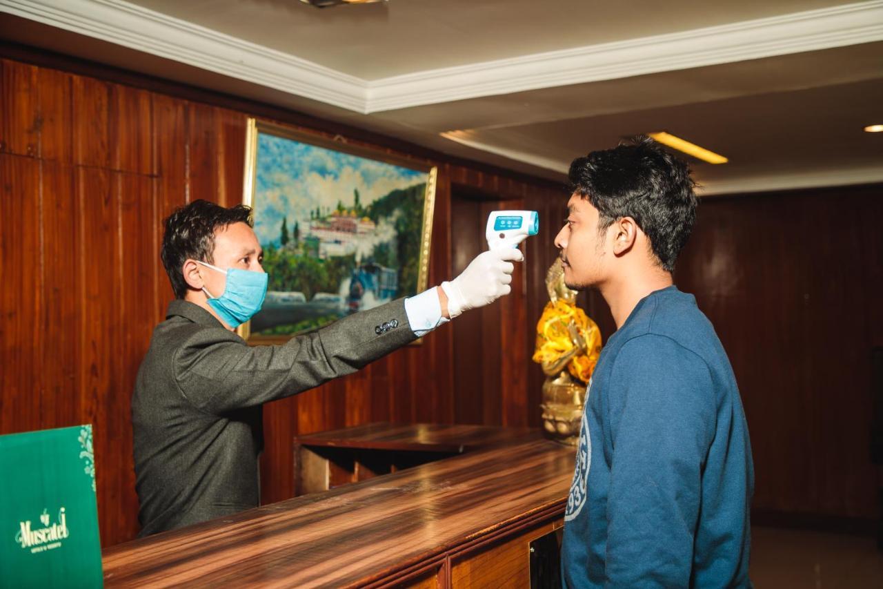 Muscatel Himalayan Resort - 400 Mts From Mall Road ダージリン エクステリア 写真