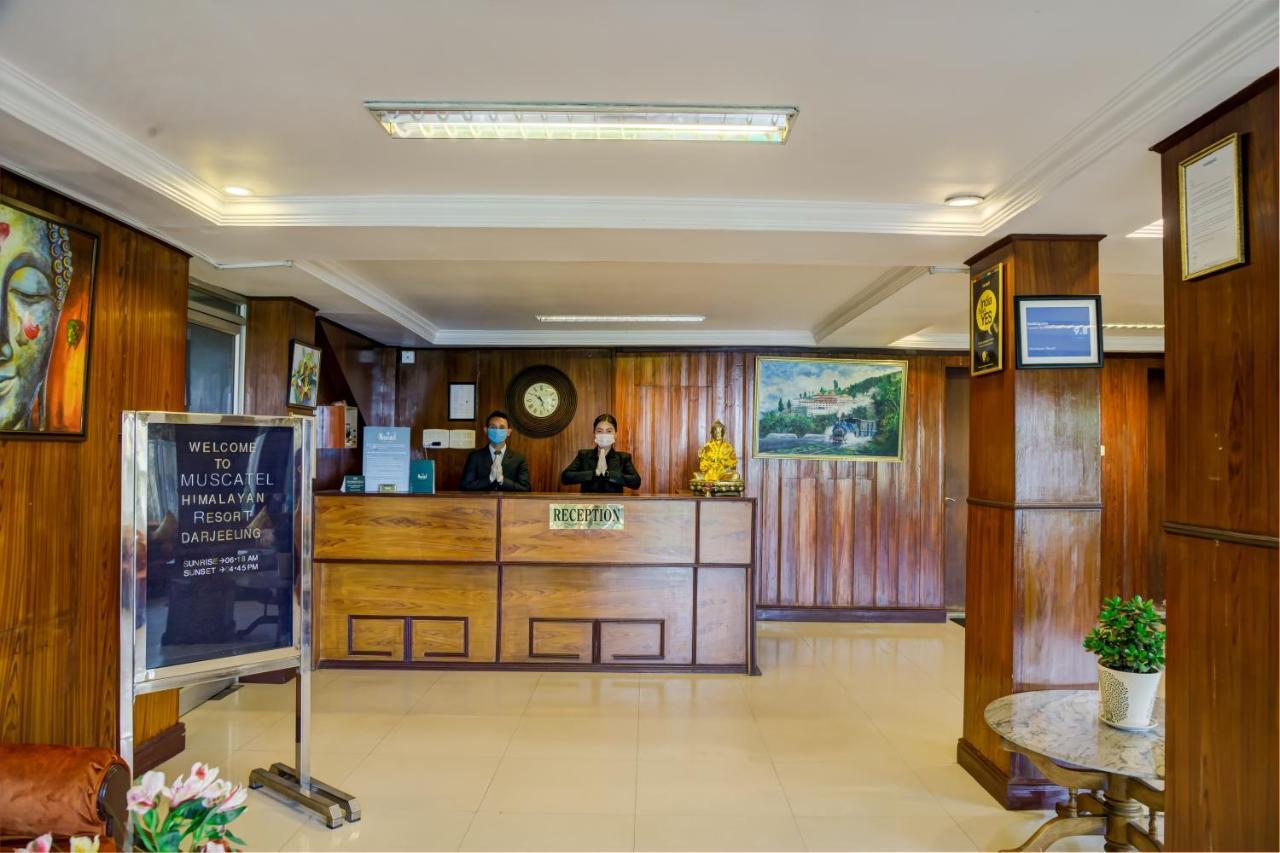 Muscatel Himalayan Resort - 400 Mts From Mall Road ダージリン エクステリア 写真