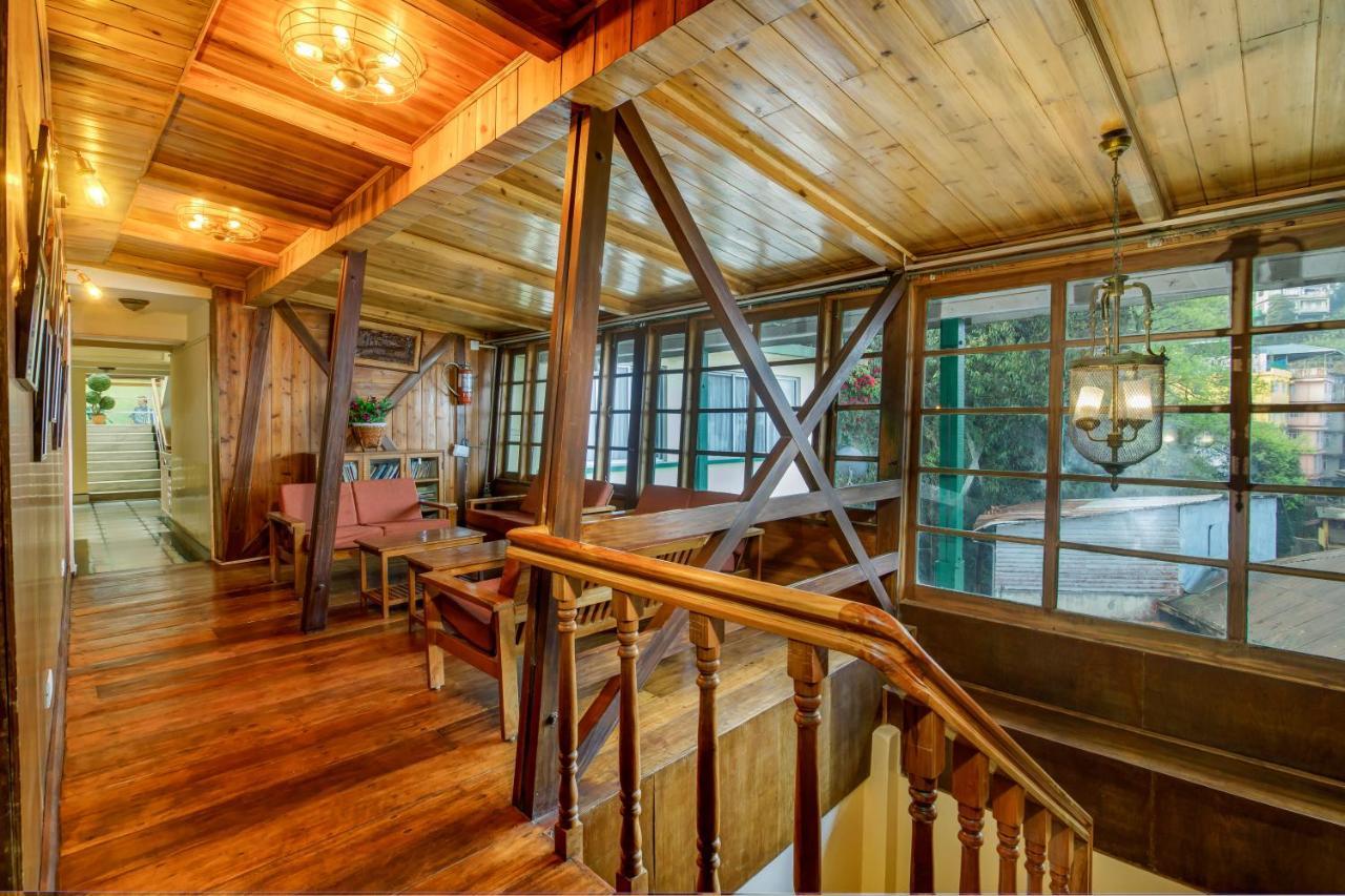 Muscatel Himalayan Resort - 400 Mts From Mall Road ダージリン エクステリア 写真