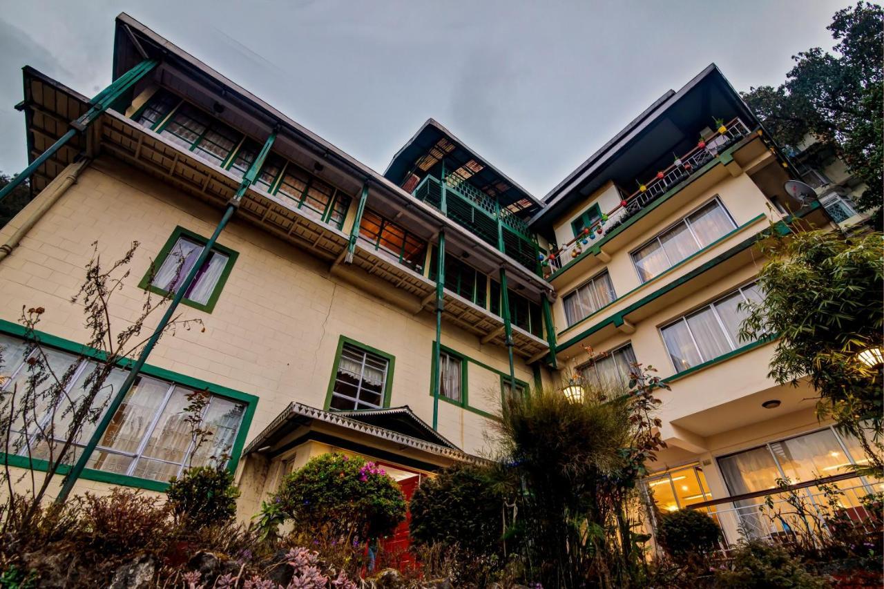 Muscatel Himalayan Resort - 400 Mts From Mall Road ダージリン エクステリア 写真